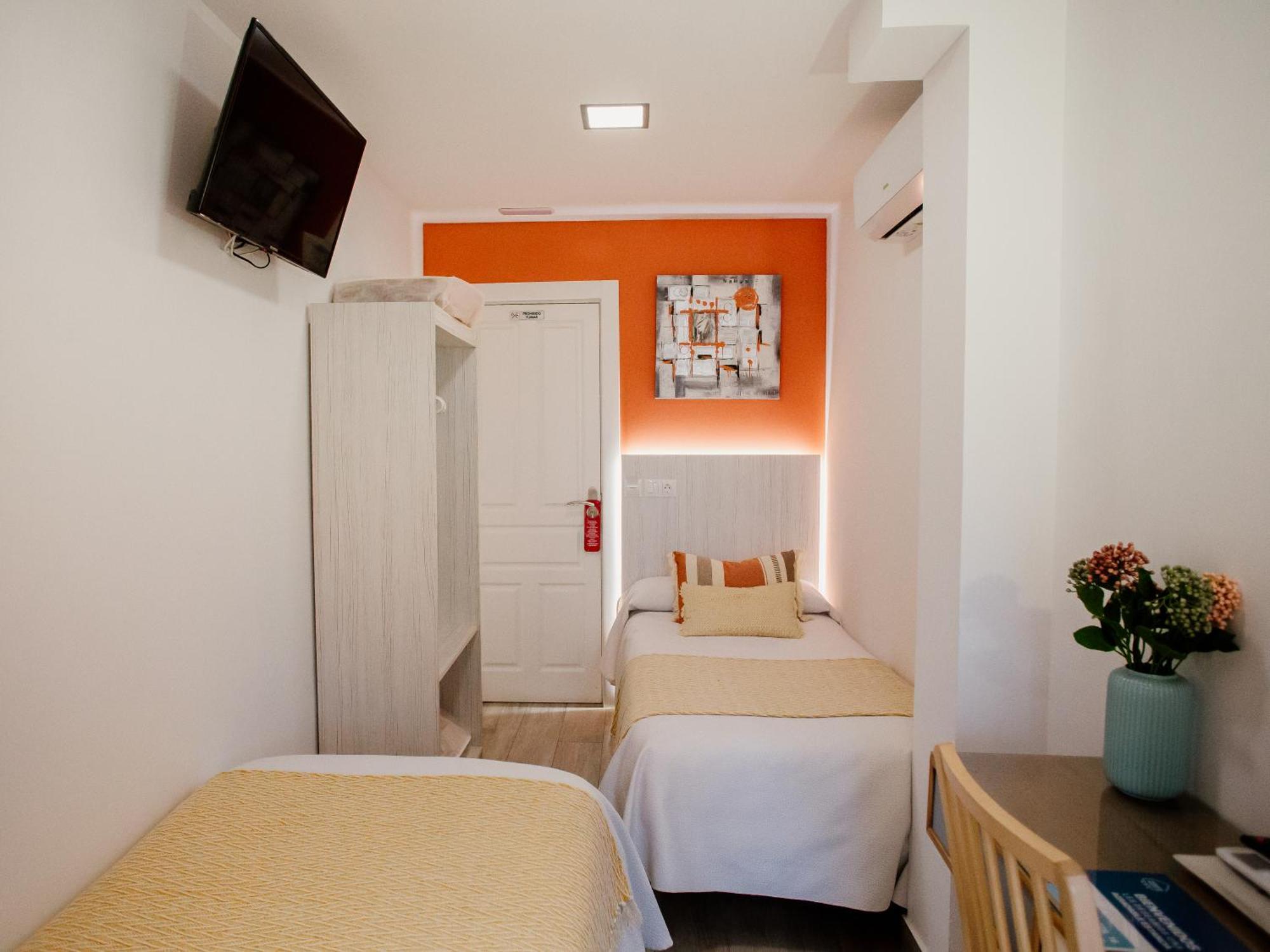 Apartamentos Turisticos Mastil 16 P2 Malaga Exterior photo
